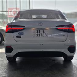 ئێم جی 5 پڵەس